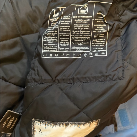 Burton Blackhill boys snowboarding ski jacket boys XL 12/14 - Picture 6 of 8